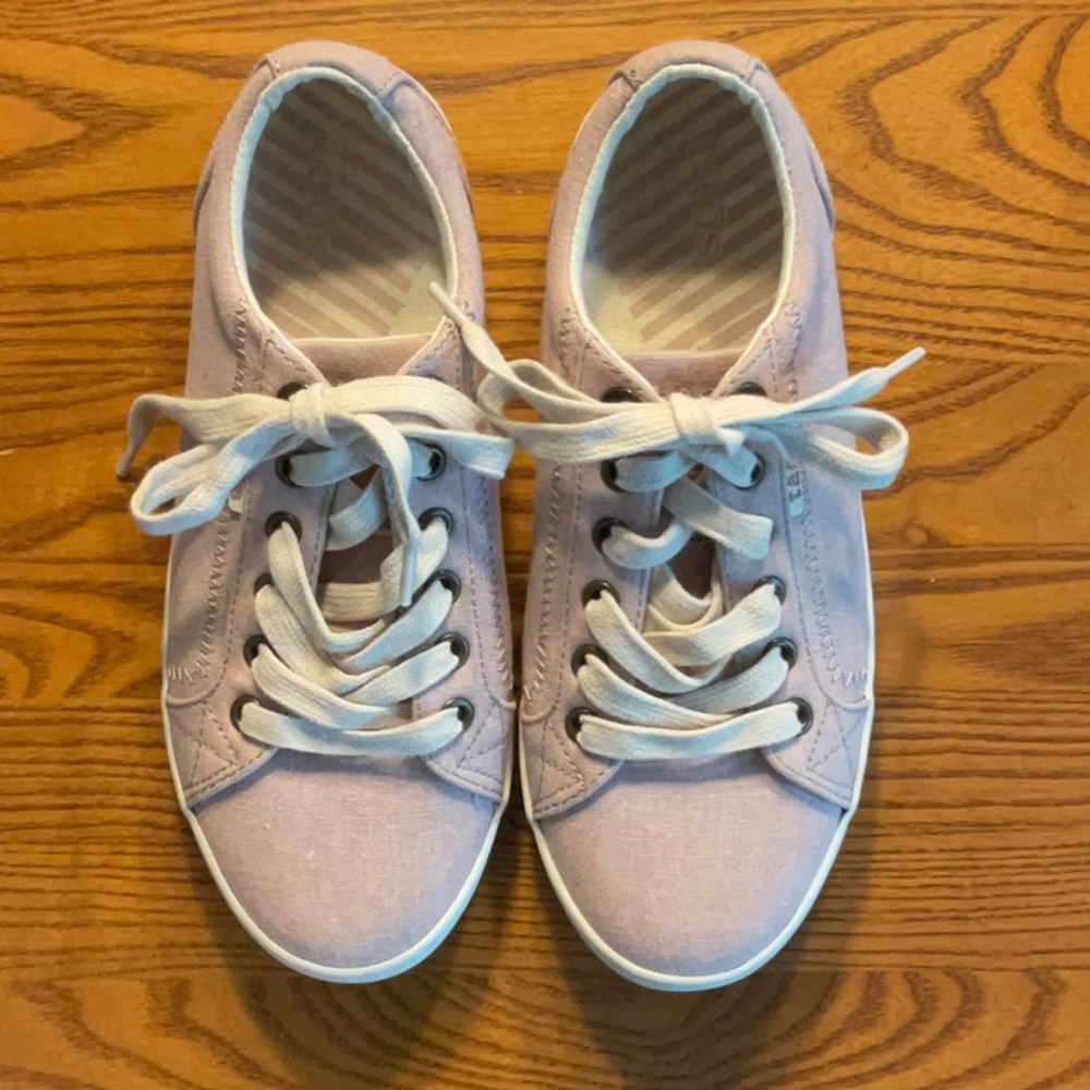 Taos sneaker